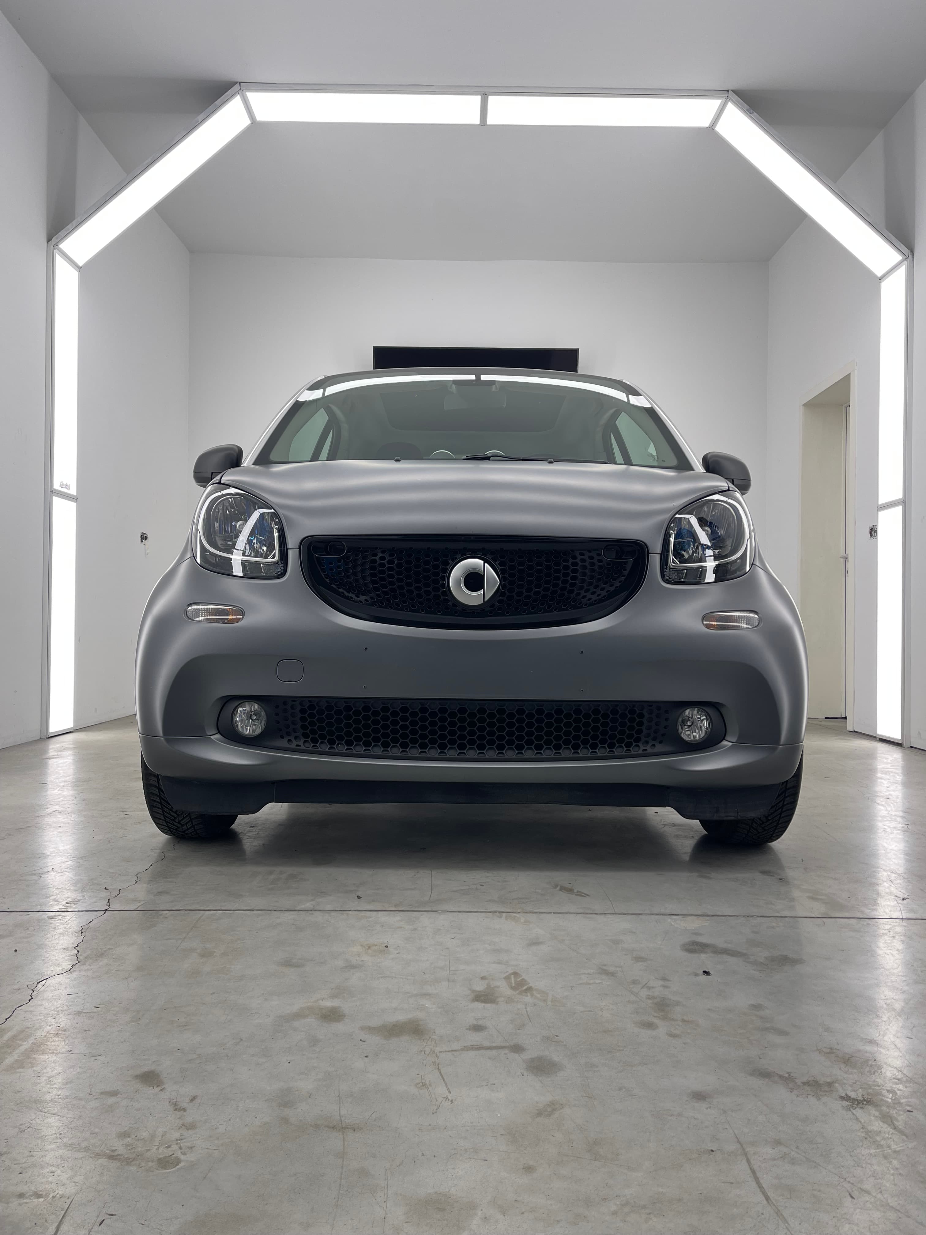 Smart ForTwo avec covering satin dans l'atelier Cover'A